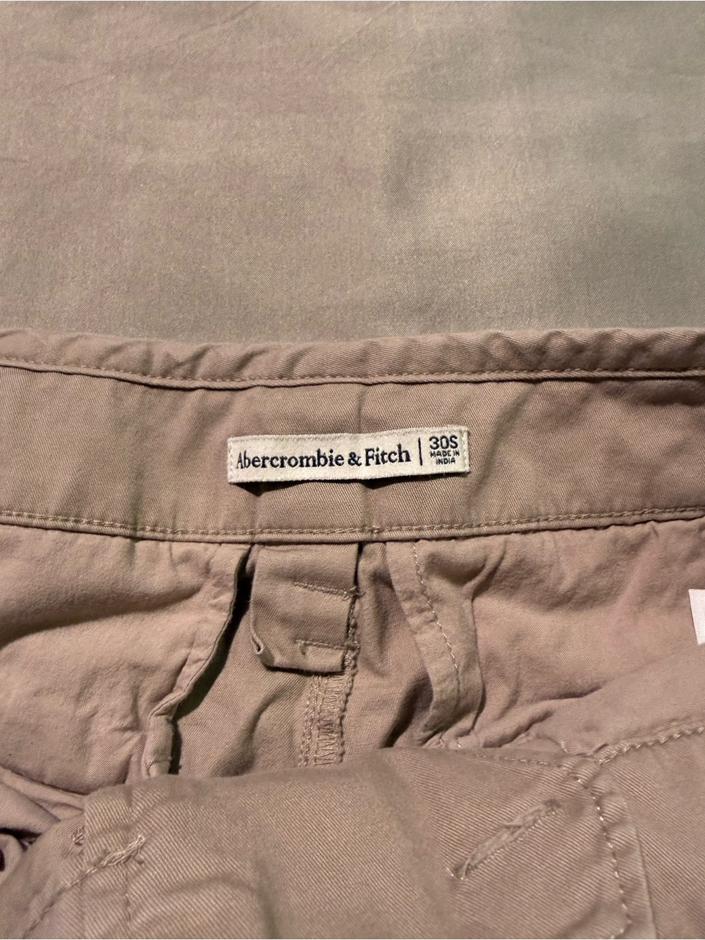 Abercrombie & Fitch Barrel Pants in Light Taupe - Picture 4 of 5